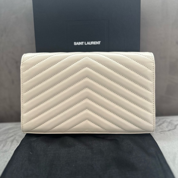 🌟SOLD🌟 NWT YSL Classic Cassandre Chain Wallet - Picture 5 of 9